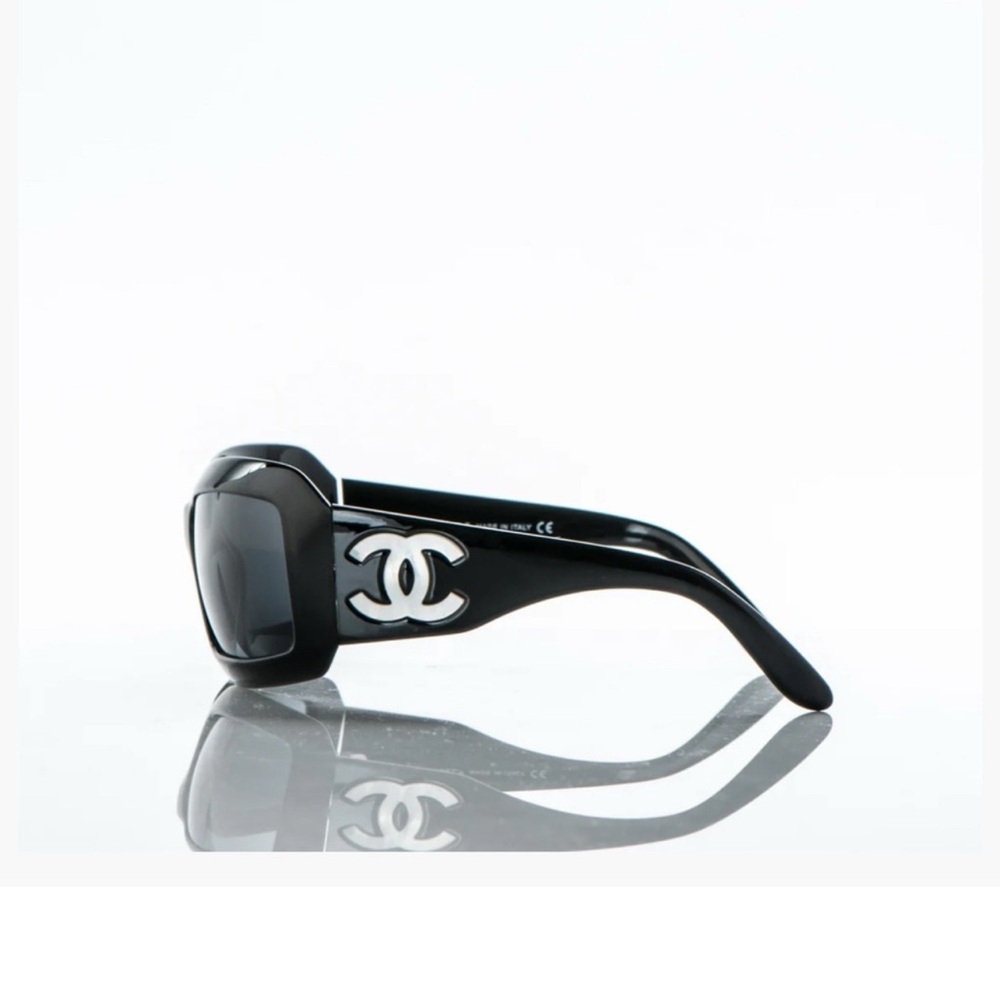 CHANEL Y2K Black Lucite and Mother of Pearl Sunglasses